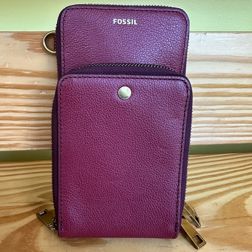 Fossil Maroon Leather Phone Wallet